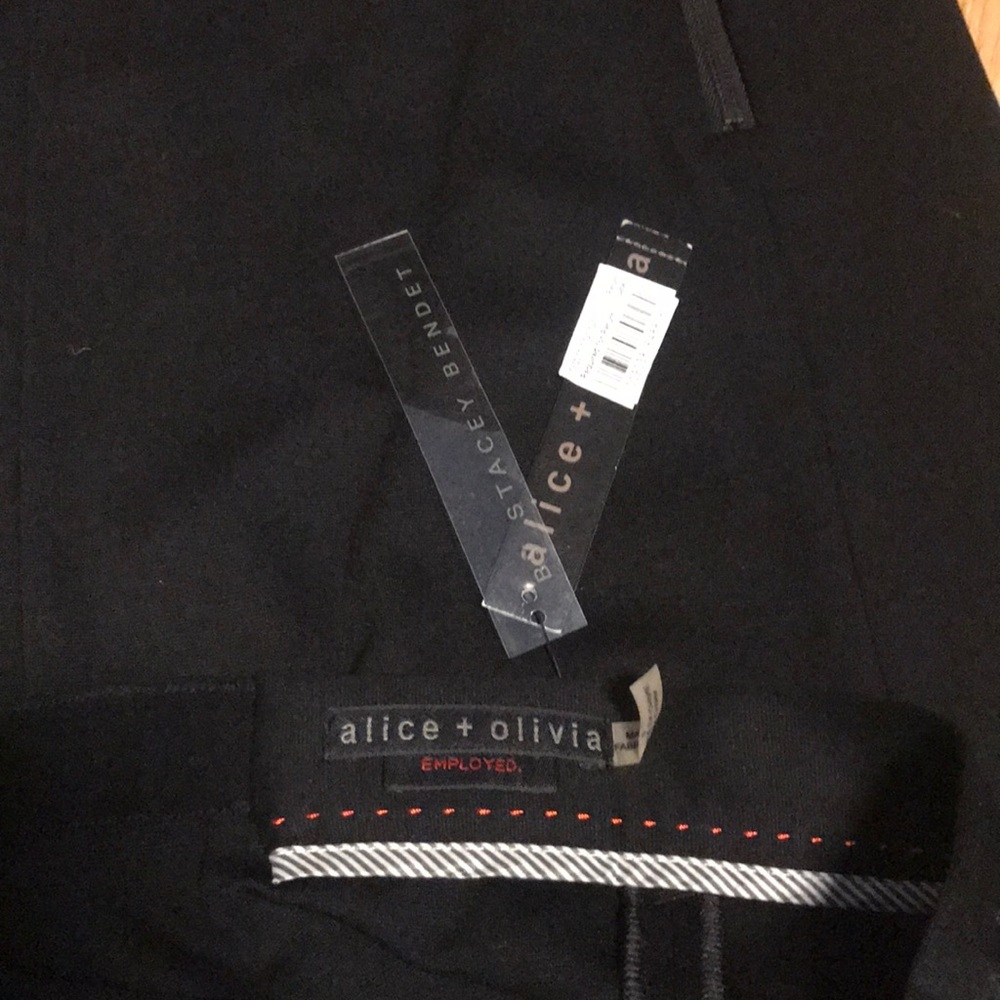 Alice + Olivia Pencil Skirt size 6